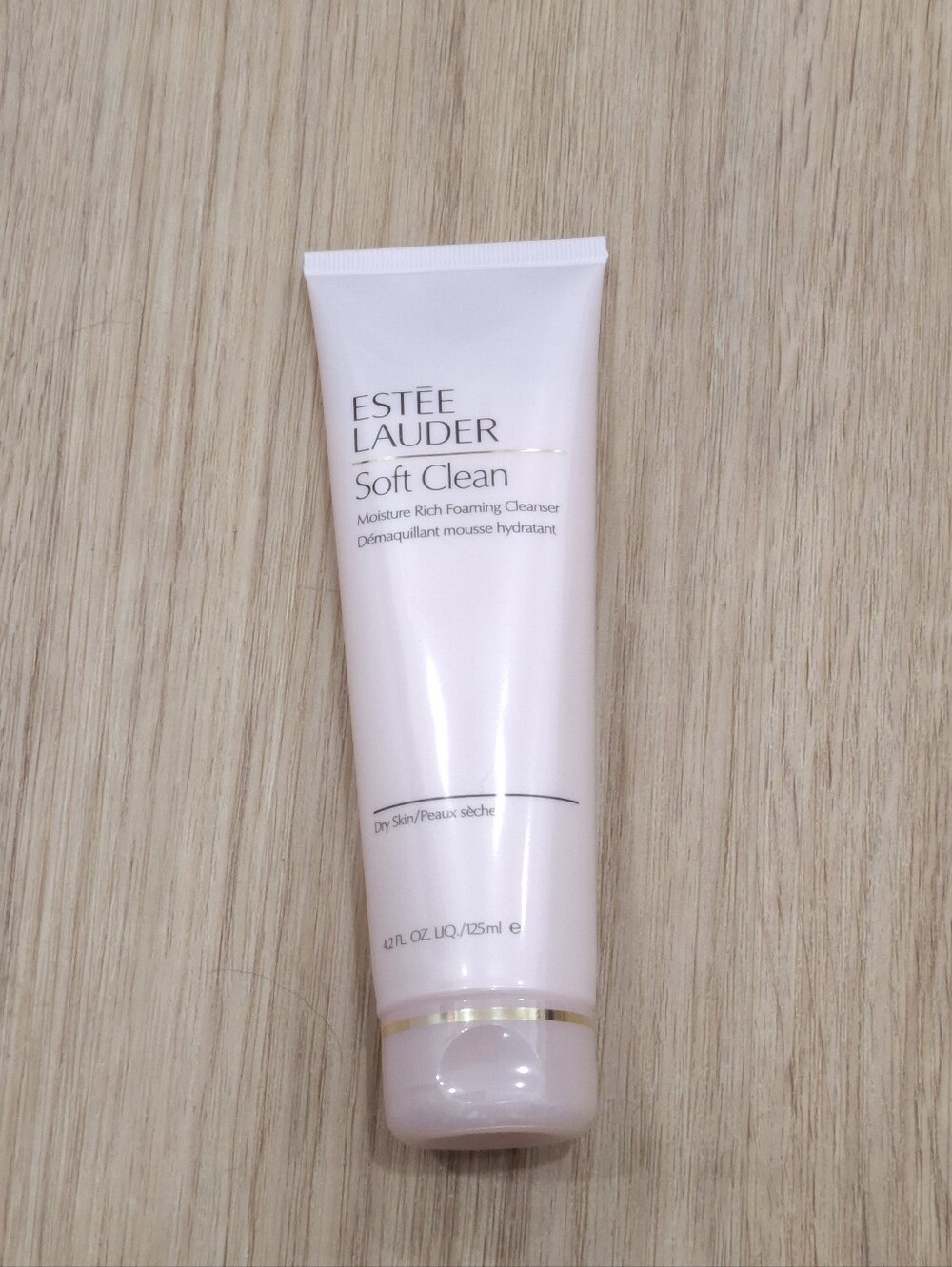 Estee Lauder Soft Clean Moisture Rich Foaming Cleanser - 125ml